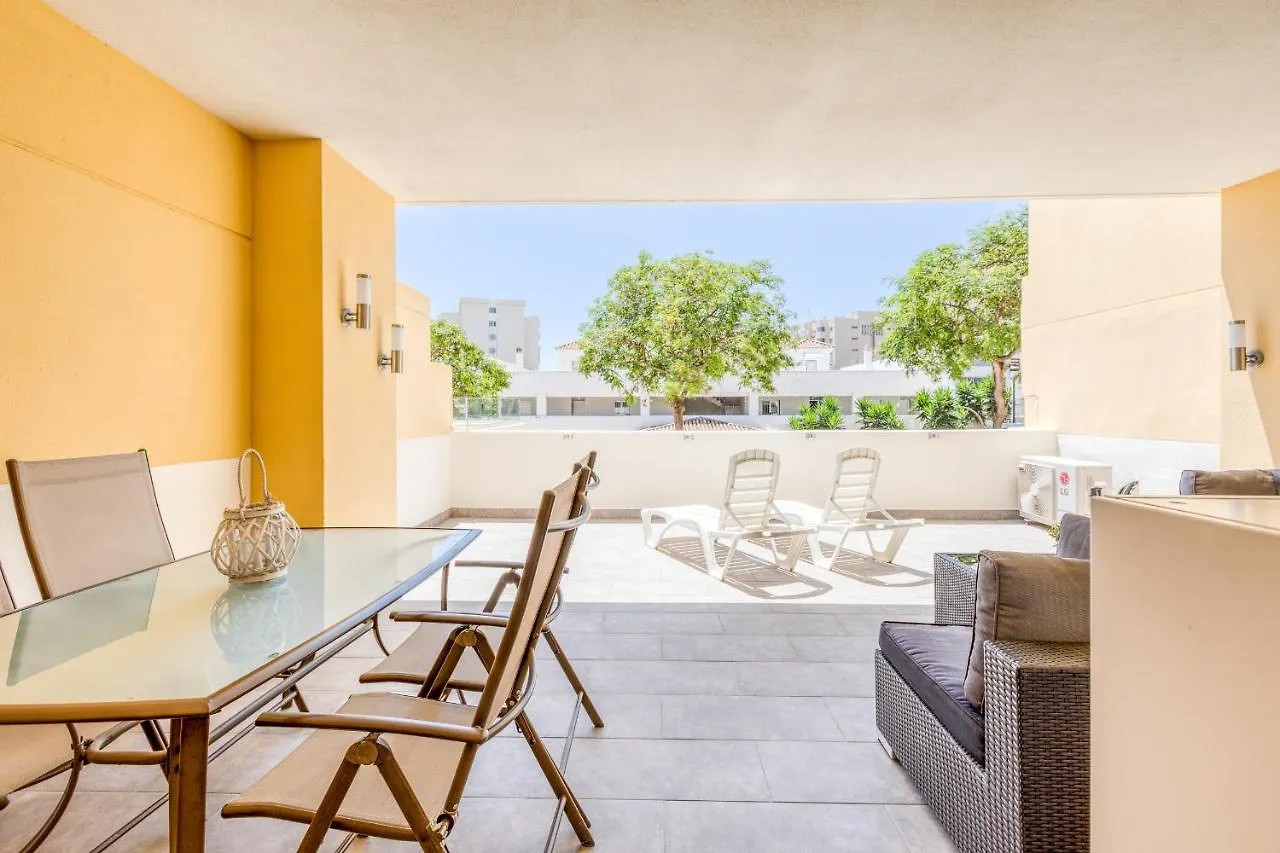 Hanami Puerto Alto Pa 1-6 Estepona Apartment